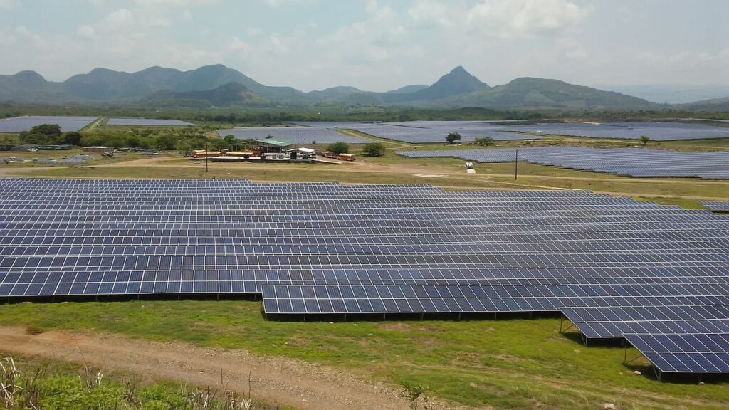 Parque fotovoltaico y como se construye